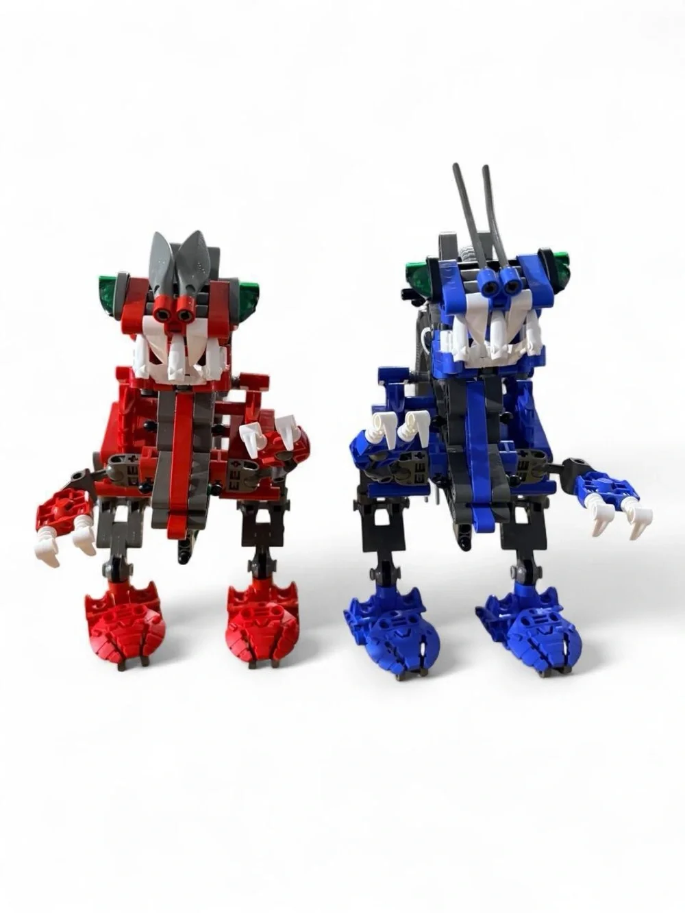 LEGO BIONICLE 8558 Cahdok & Gahdok (2002) – Bohrok Queens Figures